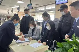 潍坊深化不动产登记便民利企改革，上年度办理业务26.8万件图片