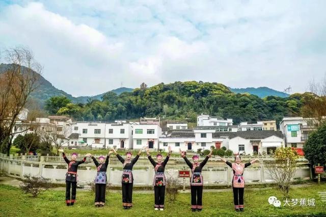 宋轶畲族“凤凰装”美出圈！带你打卡福建的宝藏畲村