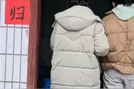 四川女子刚出生就被送养，分别34年后一家人终于团圆图片