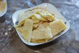 火遍网络的奶皮子酸奶，有人爱也有人怕，如何挑选更放心？图片