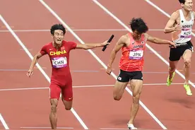 专访｜强势反超日本的最后一棒是谁？记住他的名字：陈佳鹏图片