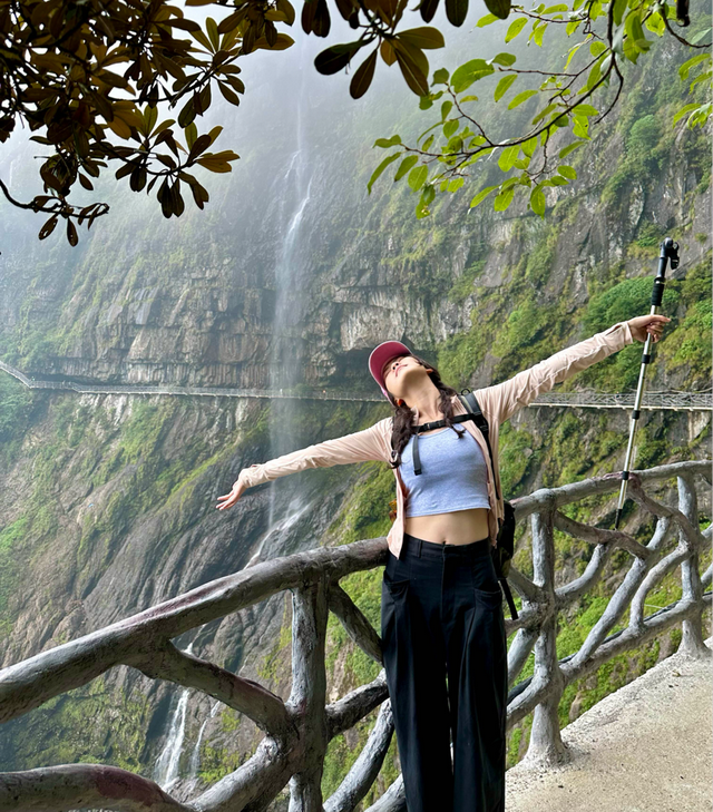 速速出发！邂逅瓦屋山【元气女团】的小姐姐们，一起清凉徒步！