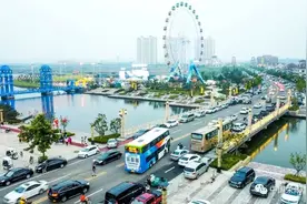 9月1日起，荣成增设四条公交旅游线路！图片