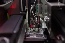 实探！与苹果COO一起走访“果链”企业图片