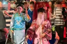 这两天，各类变装风靡街头：cos安陵容火了，连演员都转了…侵权吗→图片