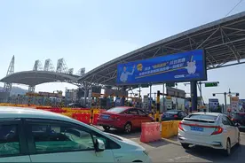 湖南高速“直播天团”：从收费员到主播的华丽转身图片