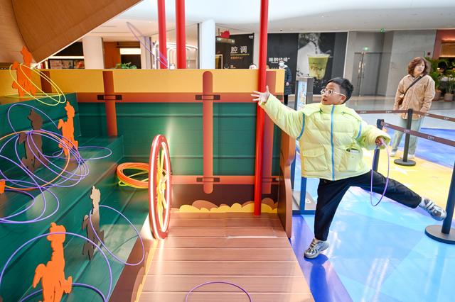 魔都眼｜冬日浪漫②：让巴斯光年唤起童年记忆