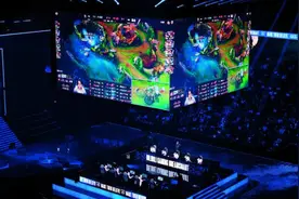 更多精彩 | 2025 英雄联盟全球总决赛四分之一决赛和半决赛图片