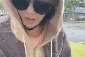 歌手华晨宇一个举动，网友炸锅！此前有人因此被骗光积蓄……图片