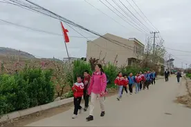 山亭区冯卯镇欧峪小学开展“缅怀英烈、传承美德”主题教育活动图片