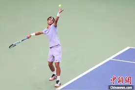 穆塞蒂击败“黑马”  晋级ATP成都网球公开赛决赛图片