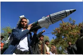 最深入打击！也门胡塞武装袭击以色列发电厂图片