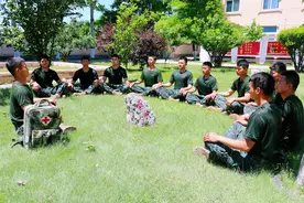 炎炎夏日，武警官兵打响热射“对抗赛” 提升自救急救能力图片