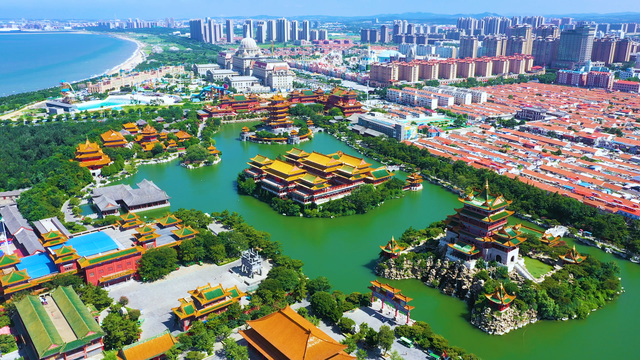 小编说新闻｜藏不住了！董宇辉沉浸式邂逅仙境烟台