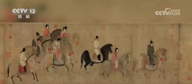 绾青丝着唐装、走进书中美景……传统文化生动“破圈”撬动消费澎湃活力