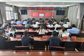 保康：驻村辅警齐“充电” 筑牢消防安全线图片