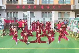 校园领跑 吹响强身健体集结号图片