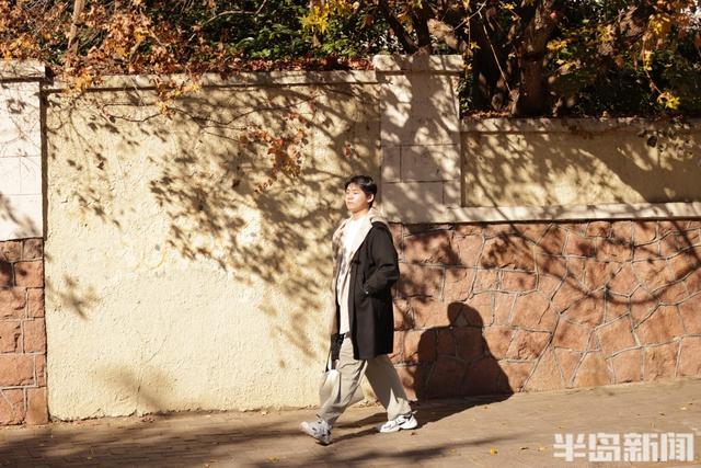 八大关枫叶抓紧看