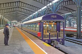 乘冰雪列车 畅游奇妙世界图片