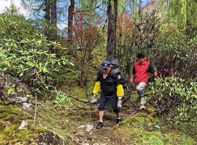 警眼看一线｜丹东派出所，党岭迷途的“引路人”