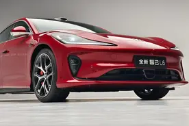 上汽智己汽车全新L6启动预售，21.99万元起，5月上市视频封面