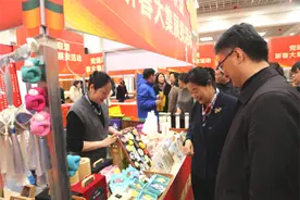 松雷何所有生活馆亮相同仁堂新春大集图片