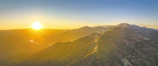 曲靖：光影流转 冬韵如诗