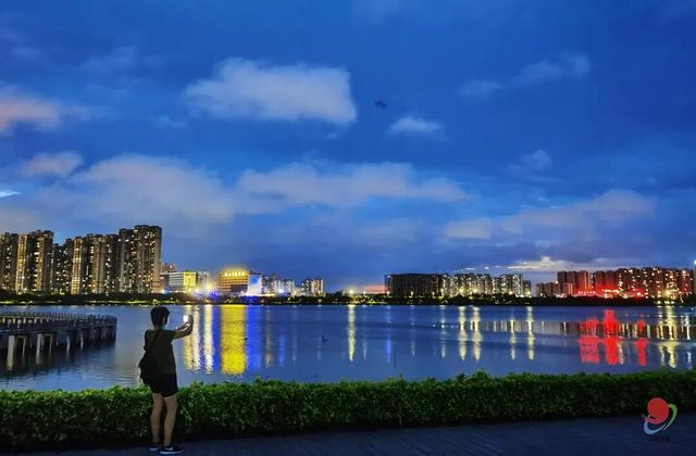 十五的月亮十六圆！湛江赏月正当时→