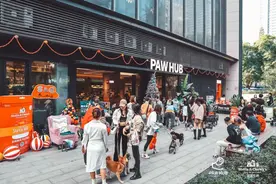 拿捏年轻人的爱好，这个行业持续火热，95后小哥靠它月入超2万图片