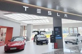 万亿级赛道？特斯拉启动Robotaxi试点，国内玩家已开始全球跑马圈地图片