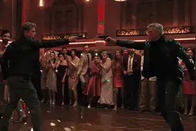 皮特和克鲁尼新片片酬都是3500万《双狼》是苹果流媒体的又一次豪赌图片