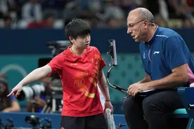 乒乓球女团半决赛：打出11-1！孙颖莎3-0横扫李恩惠拿下第二场图片