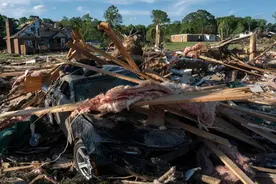 暴风横扫美国中西部和南部，至少27人死亡图片