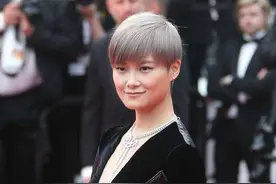 粉丝开线上演唱会唱给李宇春听 春春感动：等疫情过了，我给大家好好唱歌图片