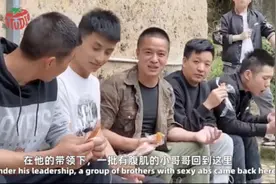 拿着手机东晃西晃的小年轻，一年把蜂蜜卖了1500万……图片