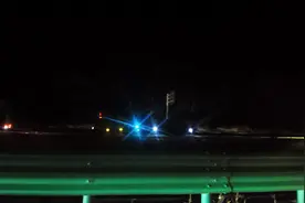 秦岭路段结冰，G70福银高速杨斜段西安方向堵车超过20公里图片