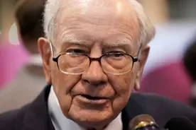 “股神”巴菲特翻车？伯克希尔三季度净利大降，手持大量现金，没啥可投的？图片