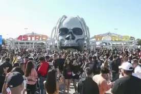 全美为这件事吵翻了！8人被踩死，数百人受伤图片