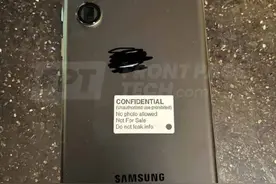 三星Galaxy S22 Ultra高清真机图曝光 明年上市图片