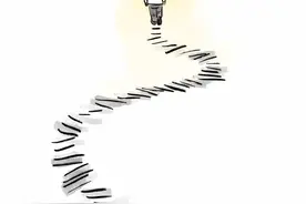 用最初的心走最远的路｜生活不是段子图片