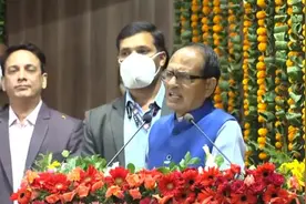 牛粪又有新作用？印度官员：牛粪牛尿可以帮助增强经济发展图片