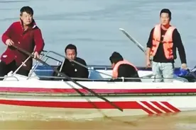 封丘这姨甥俩真中 驾船追出十里成功救人图片