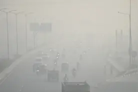 印度首都地区空气污染严重：学校全部关闭 卡车禁止进入图片