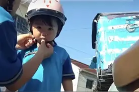 感动全网的“外卖宝宝”长大了！爸爸一句话让人泪目图片