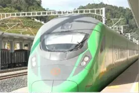 普洱→墨江，50多分钟到达，坐上动车去墨江，记者体验复兴号“绿巨人”图片