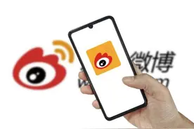 微博赴港二次上市：广告营销业务贡献超8成收入，阿里为第二大股东图片