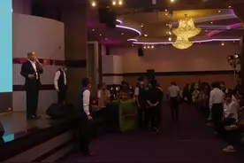 苏贞昌高雄宣讲遇抗议，竟鼓动民众将抗议者赶出去，国民党批：傲慢暴力图片