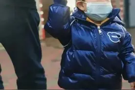 通报！遗弃男童的那个父亲被抓了图片