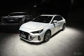 谁才是鬼火少年们的最爱？MG5天蝎座对比影豹图片