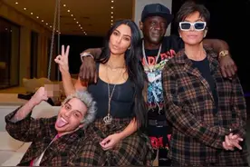 金·卡戴珊爆新恋情！与“女神收割机”戴维森热恋图片